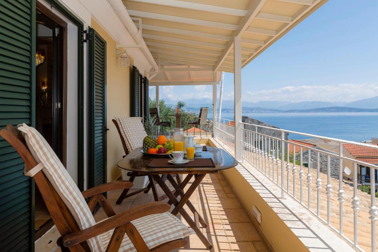 Solaris Methea- Luxury Central Villa By The Castle Kassiopi Eksteriør billede
